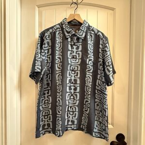 Quicksilver Waterman Collection Men Shirts Sz L Blue Button Front Short Sleeves